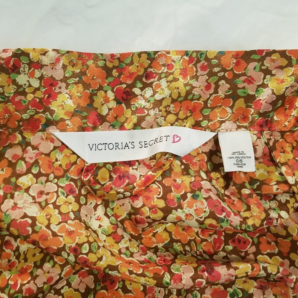 Floral/Summer/Spring Satin Victoria Secret Robe - Picture 3 of 4